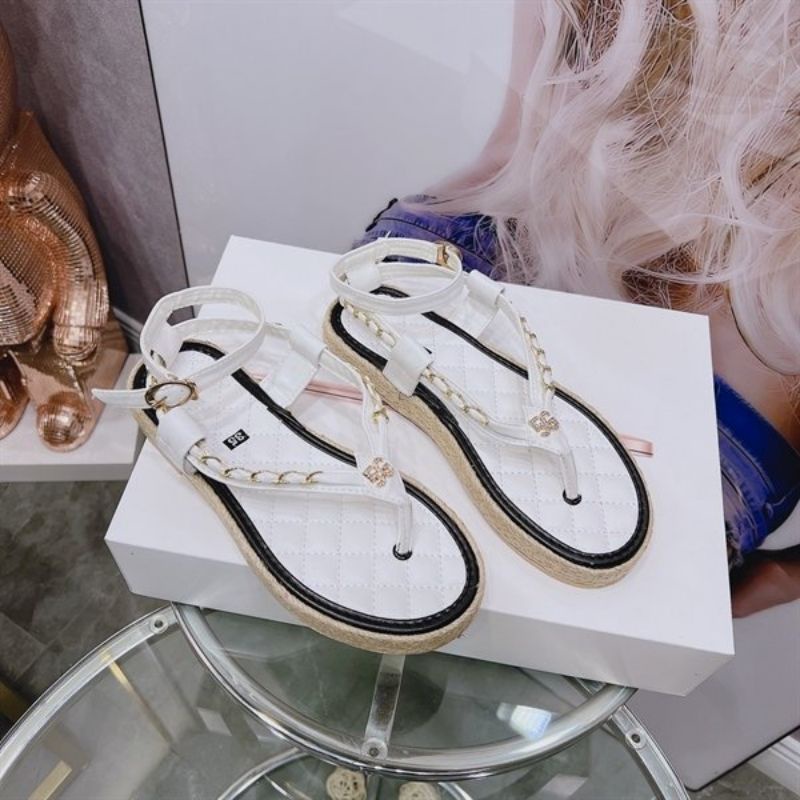 Bó hoa sáp Hàn Quốc VIP 33 bông sang chảnh. Nội thành HN đặt NowShip nhận hàng ngay sau 1-2h