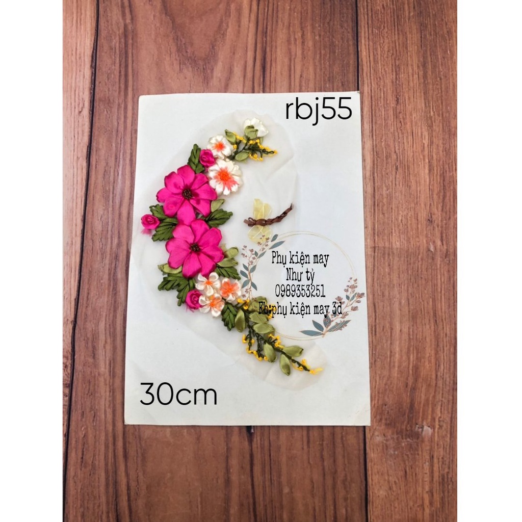 Ren ruy băng kèm chú chuồn chuồn