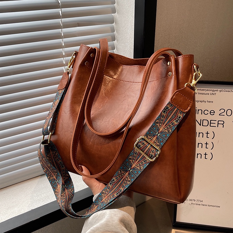 Túi Đeo Chéo Màu Cà Phê Cỡ Lớn Phong Cách retro Thời Trang Cho Nữ