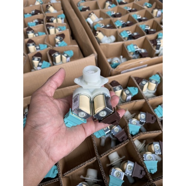 Van Cấp Nước Máy Giặt Electrolux Chính Hãng