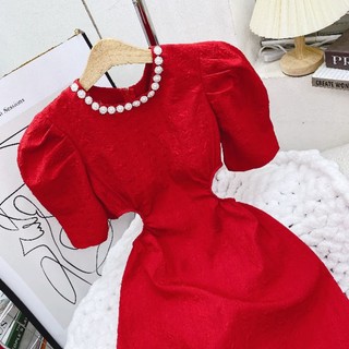 ĐẦM TRẮNG CỔ TRÒN ĐÍNH ĐÁ KHOÉT EO