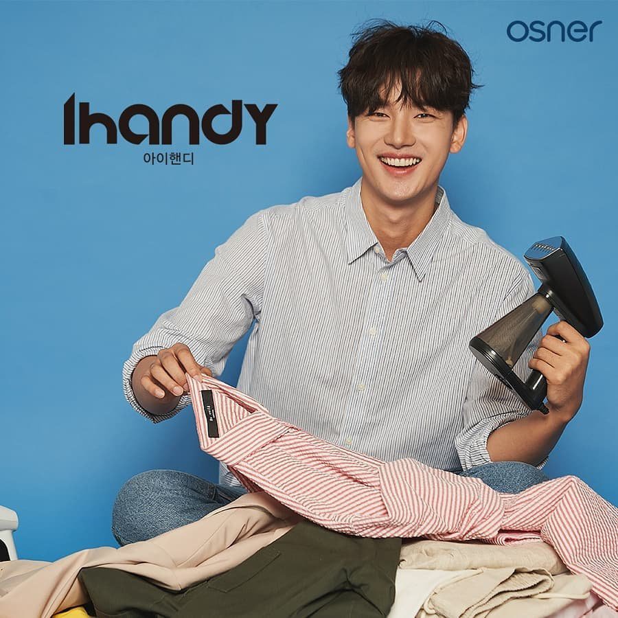 Bàn ủi hơi nước cầm tay mini Osner Eye chuẩn Hàn Quốc tiện lợi, nhỏ gọn dễ dàng di chuyển