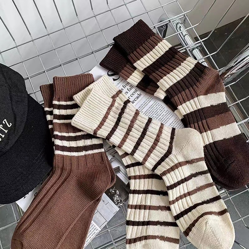 Vớ Thể Thao Cổ Cao Dày Dặn Họa Tiết Kẻ Sọc Thời Trang Thu Đông Cho Nữ