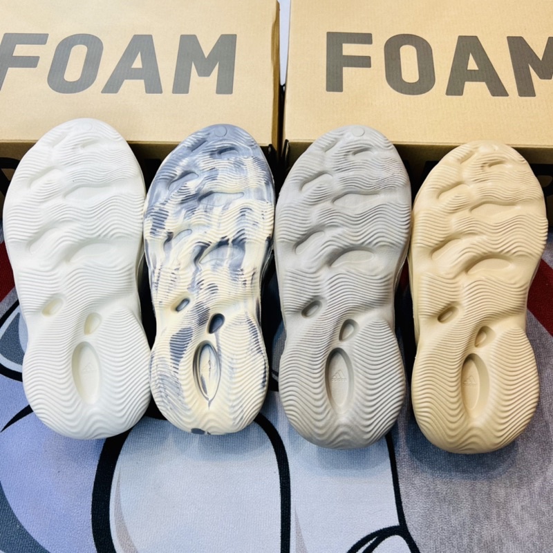 Sneaker YZ Foam Runner Hàng SC