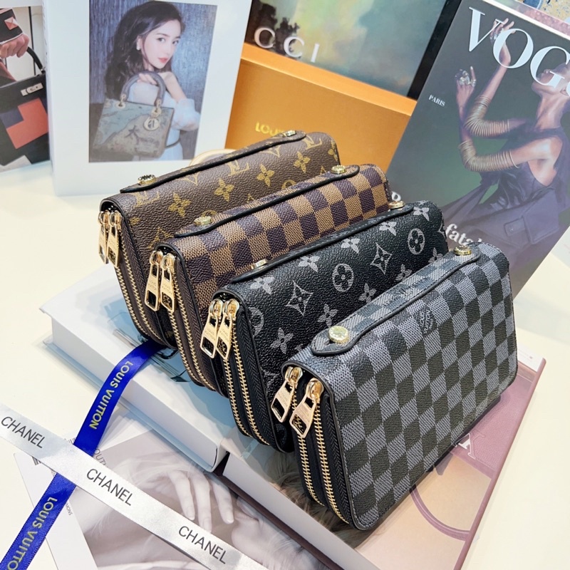 Ví dài khoá vàng