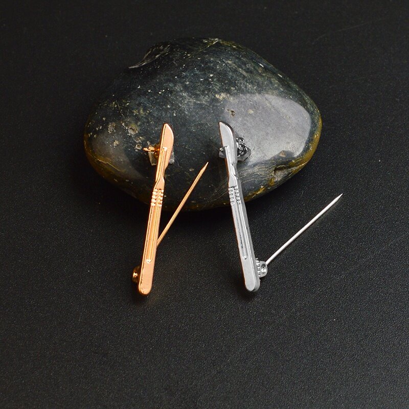 Ghim Cài Áo Hình Ống Tiêm Y Tế Sáng Tạo Cho Nữ