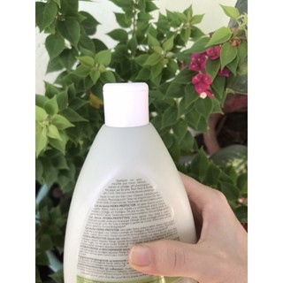 Sữa rửa mặt, sữa tắm mụn lưng Aderma 200ml, 500ml