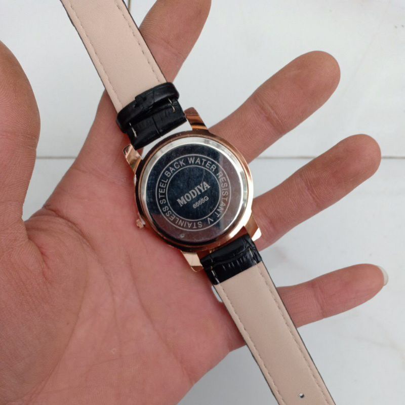 thanh lý đồng hồ nam dây da hiệu MODIYA quartz size 42mm vỏ vàng hồng