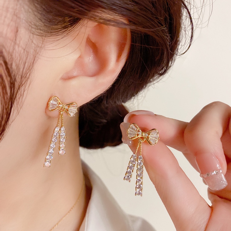 1 Đôi Bông Tai Dài Hình Nơ Tua Rua Đính Đá Zircon Màu Sắc Đơn Giản Dành Cho Nữ