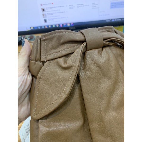 Chân váy da cho bé 12-20kg, chân váy da có quần trong