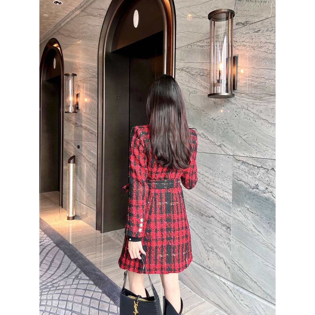 Set áo dạ dài kèm chân váy thời trang cao cấp thương hiệu Saint Laurent YSL thiết kế hoạ tiết caro trẻ trung, thời thượn