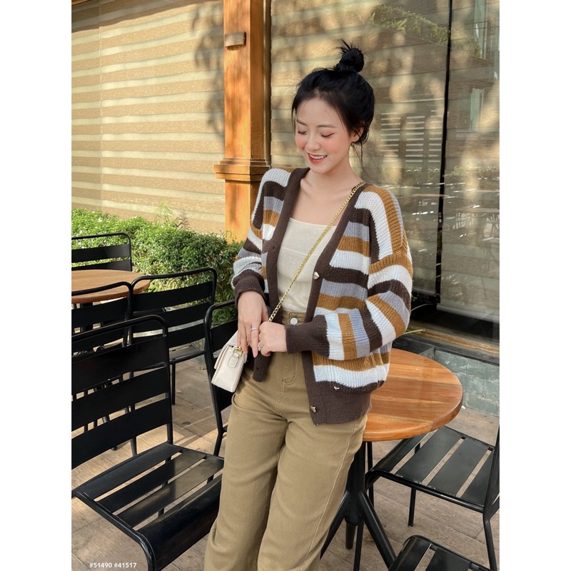ÁO CARDIGAN  NÚT TIM 2 TÚI KẺ MÀU
