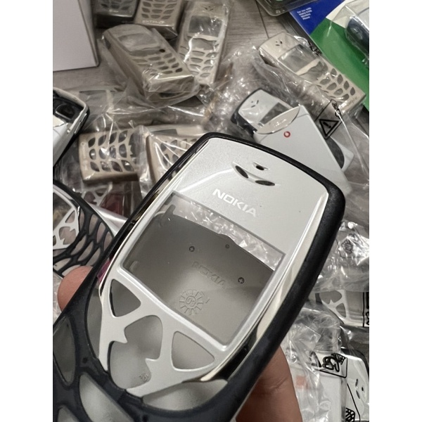 Vỏ Nokia 8310 zin chính hãng bóc máy
