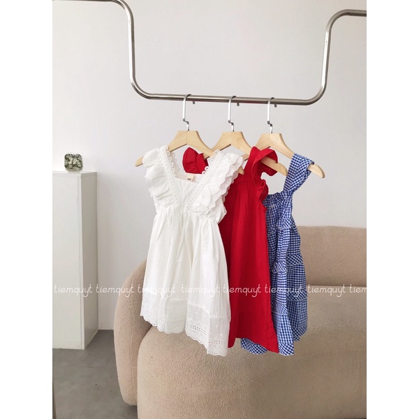 Đầm ren màu trắng cổ v tay cánh tiên phong cách hàn quốc cho bé gái phù hợp mặc đi chơi đi biển thời trang mùa xuân hè