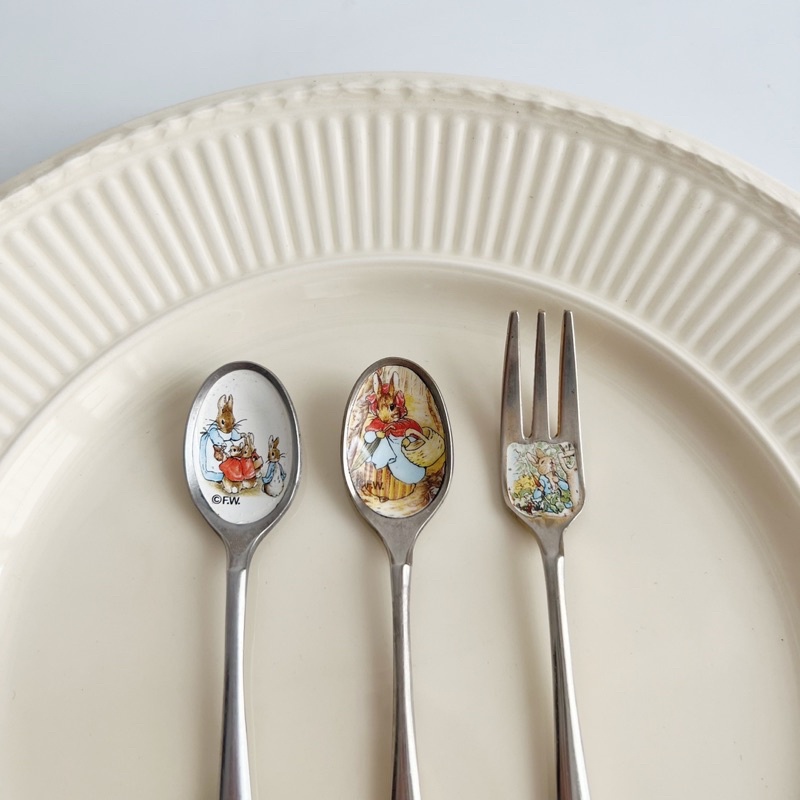 Thìa, muỗng, dĩa thỏ Peter Rabbit vintage dễ thương mộng mơ