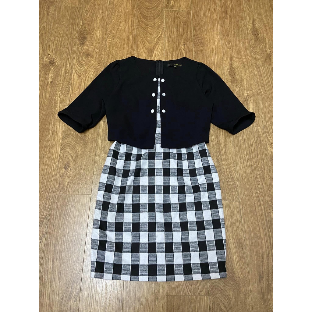 Váy nem luxury size 8, như mới