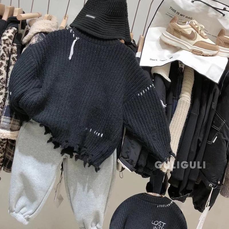 Áo Sweater Đen Thiết Kế Rách Thời Trang Thu Đông Phong Cách Hàn Quốc Cho Bé Trai