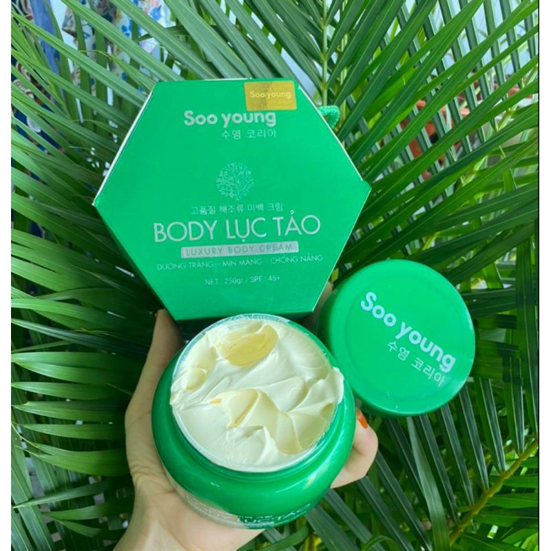 Body Lục Tảo Soo Young Và Body Mộc Lan