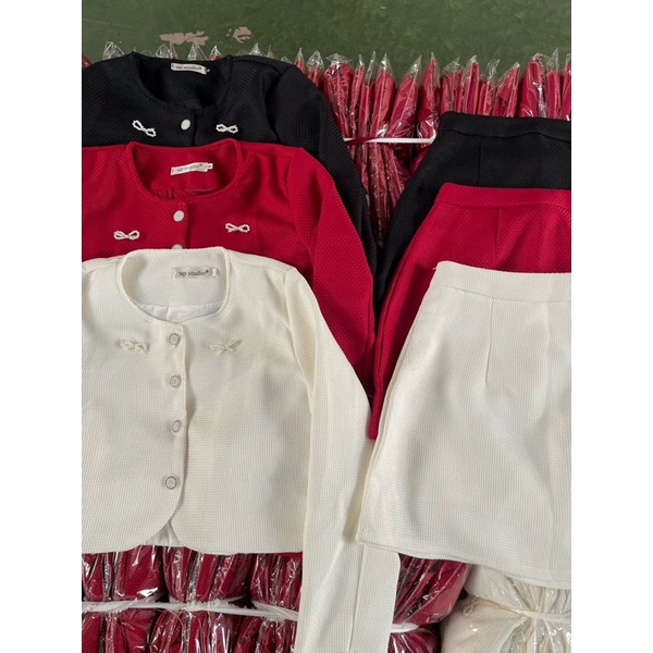 SET ÁO DẠ ĐÍNH NƠ CÚC ĐÍNH ĐÁ KÈM CHÂN VÁY CHỮ A SADTNC