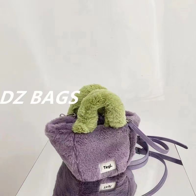 Túi Xách Nữ Phối Lông Thời Trang Thu Đông Plus