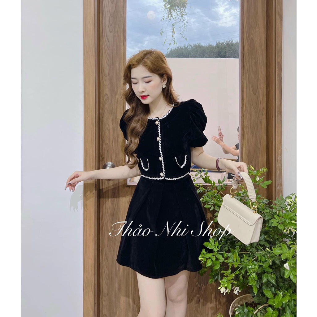 Sét bộ nữ áo tay ngắn đinh nút sang chảnh họa tiết viền trắng cực xinh kèm chân váy dáng xòe xếp ly tôn dáng quý phái