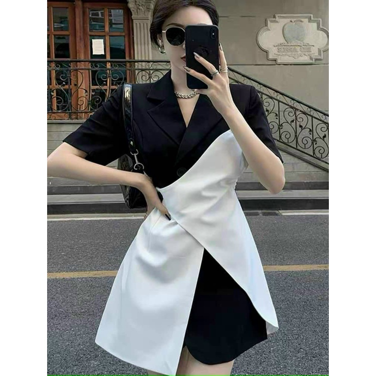 Đầm váy nữ xòe nhẹ tôn dáng họa tiết trắng đen quý phái, cổ vest cá tính sang chảnh dự tiệc