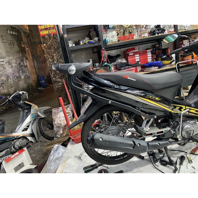 Cản givi Hrv chế sẳn gắn sirius RC như zin Tấn Khương Q9