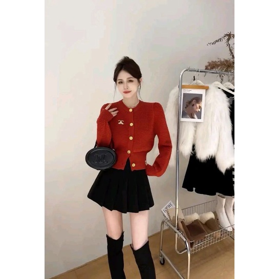 Áo len đỏ  celine