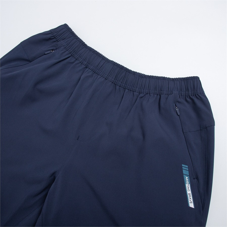 Quần gió nam ARISTINO dáng suông vừa, mặt vải mềm mại, sắc nét -AWP005W2