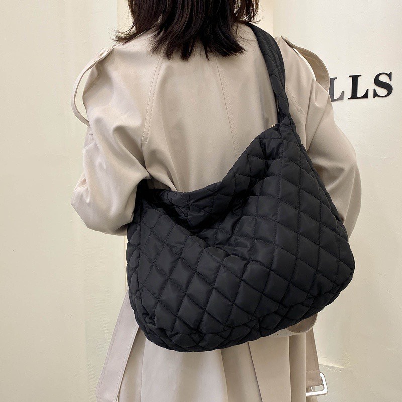 Túi xách nữ vải phao unisex nam nữ đựng vừa A4 và laptop, túi đeo vai, đeo chéo trần trám ulzzang