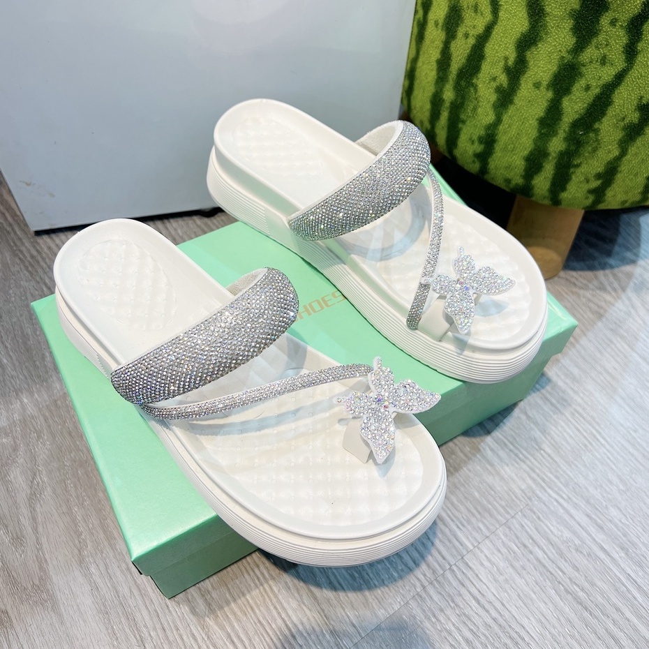 Dép Nữ Xỏ Ngón Đính Charm Hình Bướm Đế Dày Bánh Mì Cao 5cm Tôn Dáng TRINH LÊ SHOP GIÀY DÉP