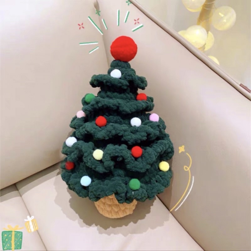 Cây thông bằng len làm quà giáng sinh xinh xắn by TheHerbie