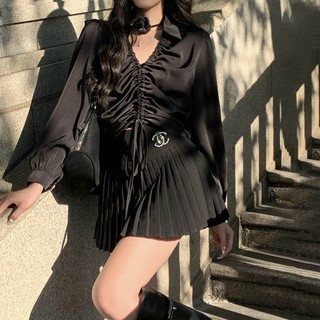 Chân váy dập ly phối logo xinh ❤️❤️❤️ (u)