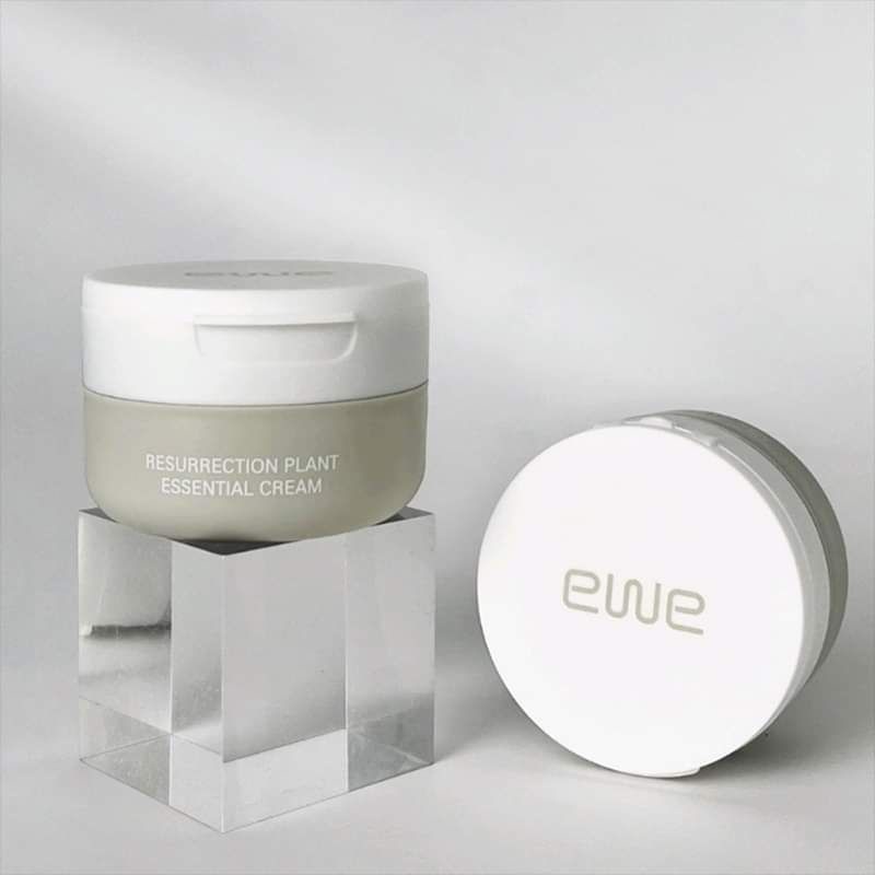 Kem dưỡng ngày và đêm EWE