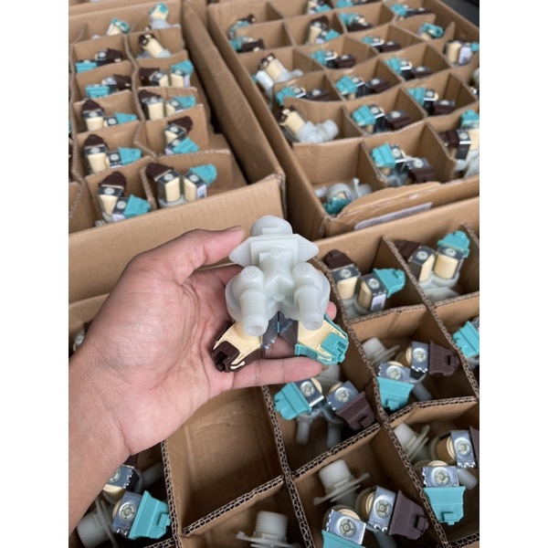 Van Cấp Nước Máy Giặt Electrolux Chính Hãng