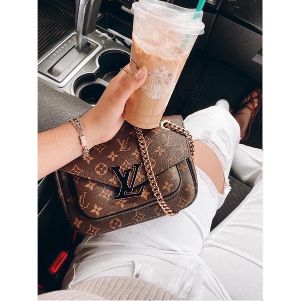 Túi xách dây xích phối hoa nâu