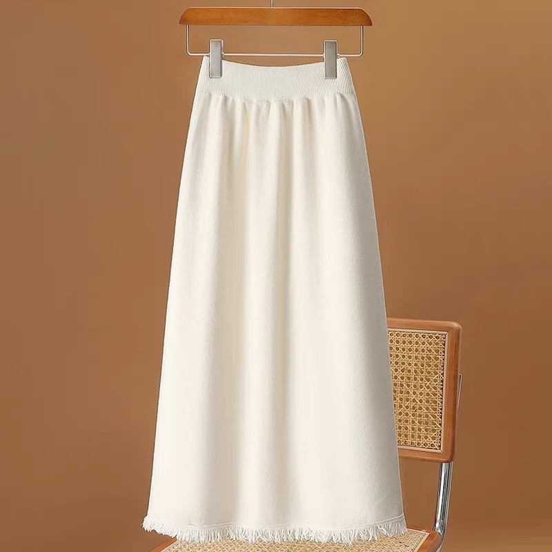 Chân váy tua be len