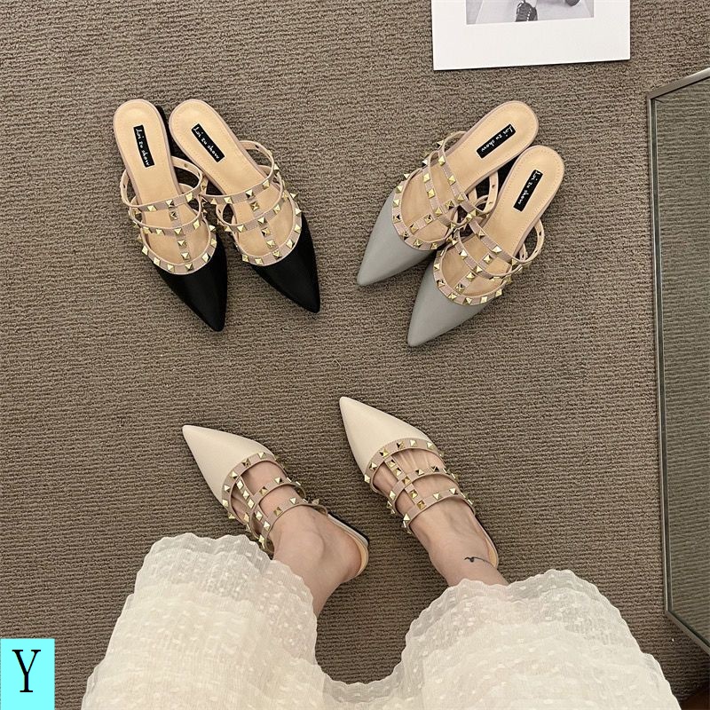 Dép Muller Gót Dày Mũi Nhọn Đính Đinh Tán Thời Trang Xuân Hè 2023 Phong Cách Mới Cho Nữ