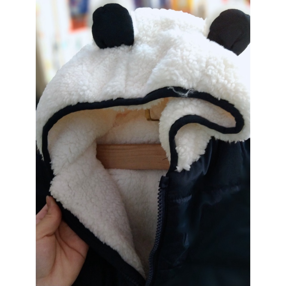 BODY phao màu xanh đen có lót lông cừu