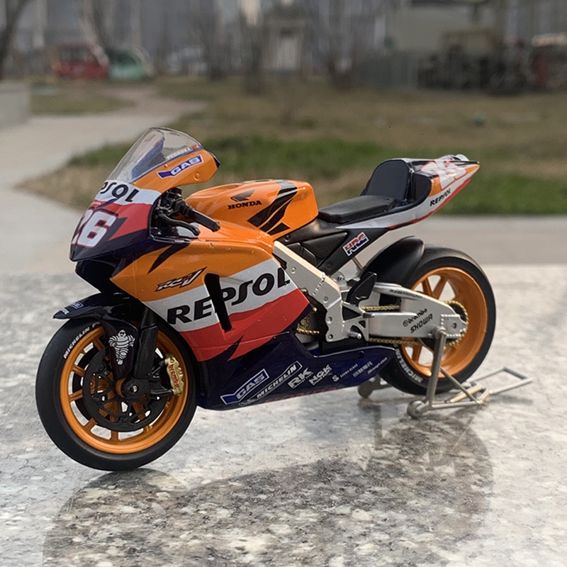 _✇Mô Hình Xe Mô Tô Yamaha Yzr M1 Honda Rc211v Tỉ Lệ 1: 18