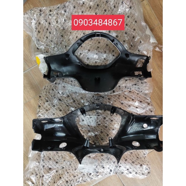Ốp đầu gáy xe liberty  chưa sơn