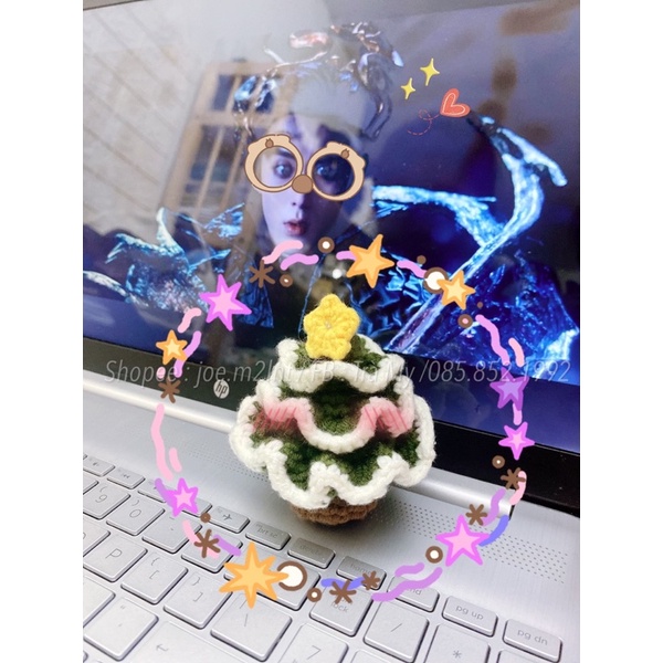 Móc chìa khoá cây thông noel mini bằng len