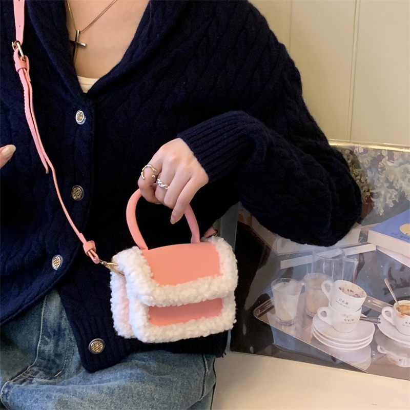 Túi Đeo Chéo Dáng Vuông Nhỏ Phối Lông Thời Trang Retro Cao Cấp Cho Nữ