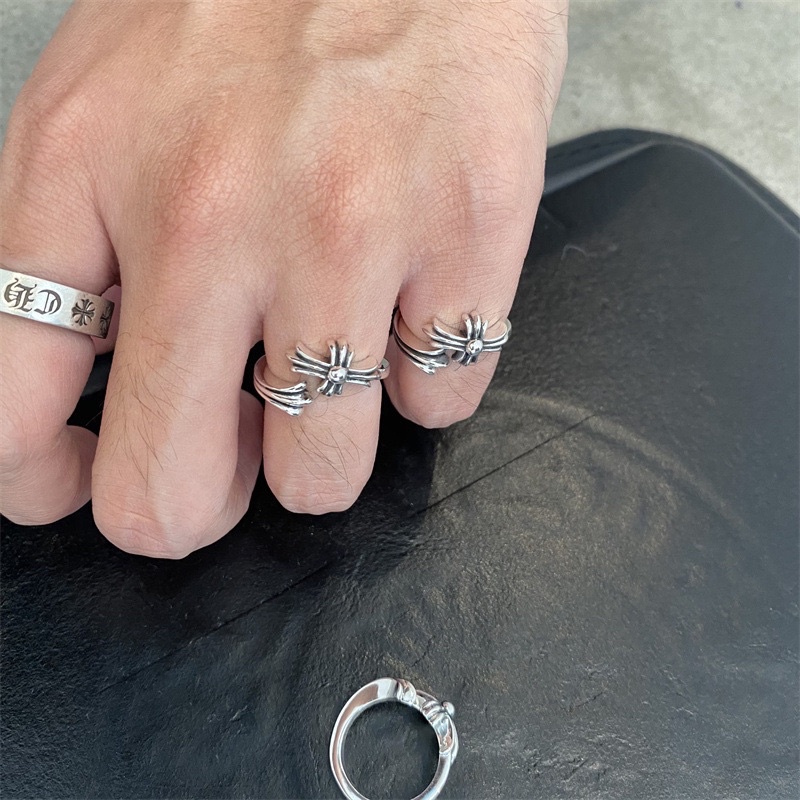 Nhẫn chromehearts