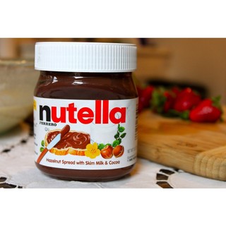 Hạt phỉ phết cacao Nutella