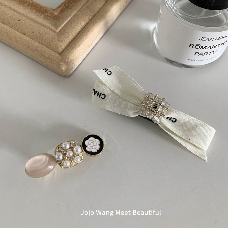 Hoa Tai Hình Cô Gái Lớn Cá Tính Cho Nữ!Kẹp Tóc Hình Nơ Đơn Giản Phong Cách Hàn Quốc