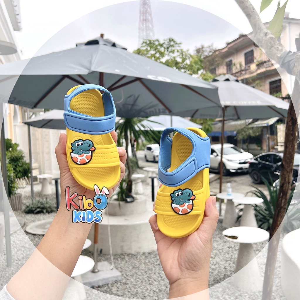 Sandal Xốp Mẫu MỚi 2022 Cho Bé Trai Siêu Nhẹ Siêu Bền Hoạ Tiết Batman Mã BT238