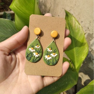 Đồng hoa cúc - khuyên tai đất sét Polymer handmade