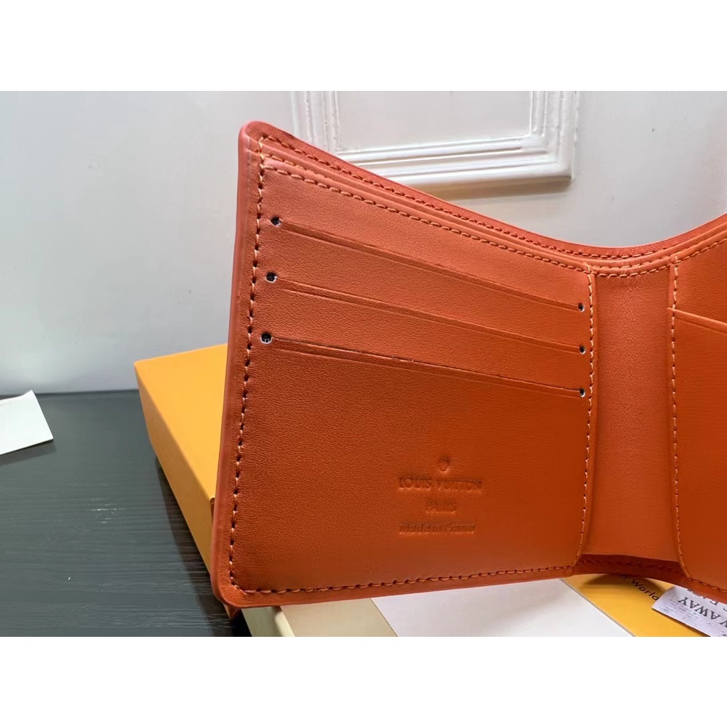 Ví Nam Louis Vuitton LVM81548 Màu Cam