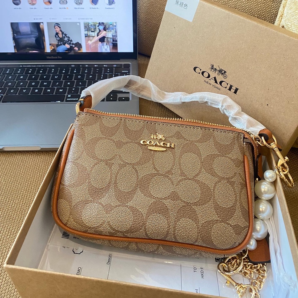 Túi đeo vai Coach dáng thuyền full hộp bill hãng